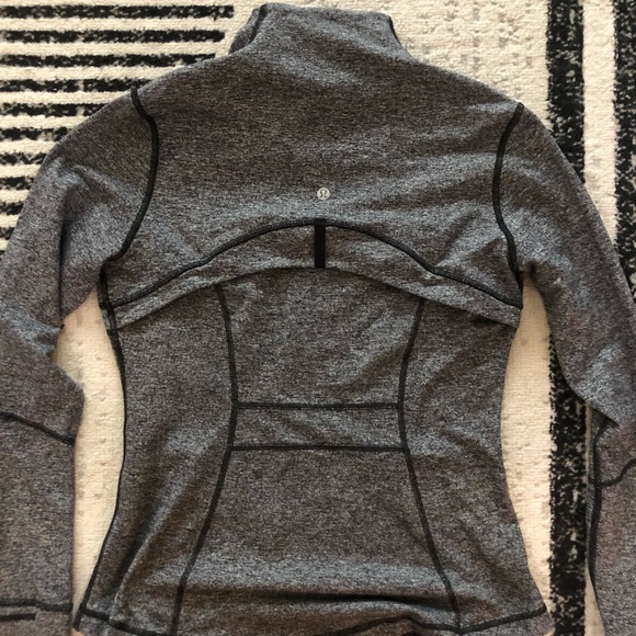Lululemon gray zip up jacket - Picture 3 of 3